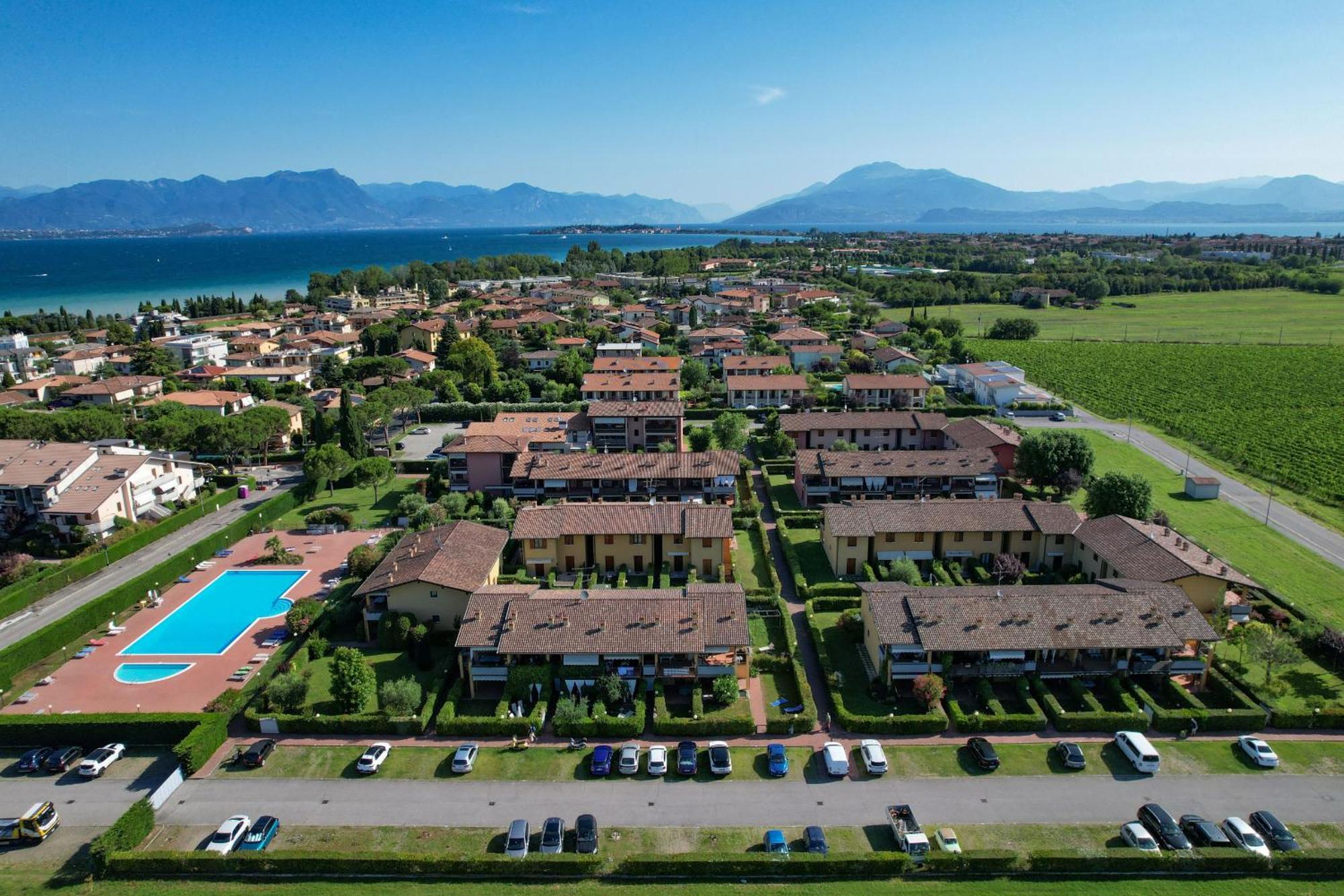Appartamento Al Cascinale Дезенцано-дель-Гарда Экстерьер фото